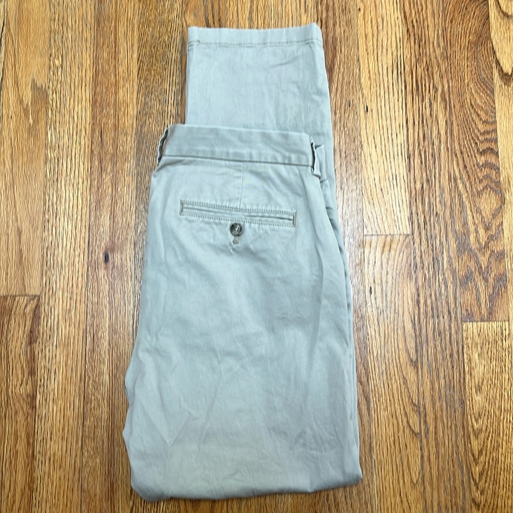 Men’s khaki pants from Vineyard Vines